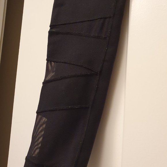 Ivivva black mesh leggings - Picture 4 of 7